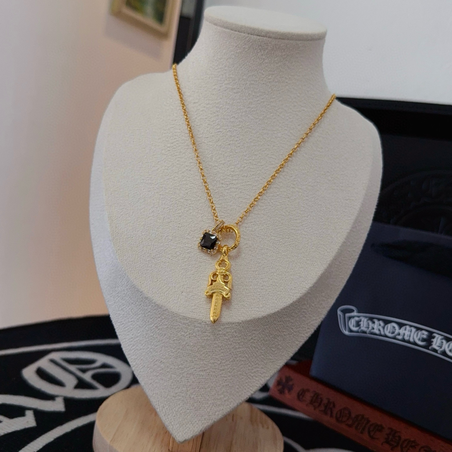 Christian Louboutin Haute Couture Haute Couture Fine Jewelry Necklace 2