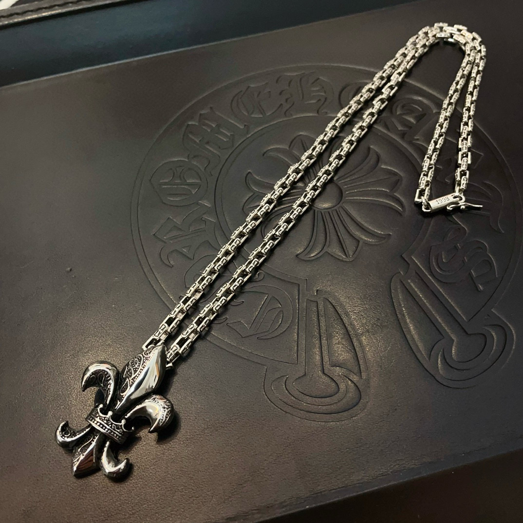 Alexander McQueen Haute Couture Haute Couture Fine Jewelry Necklace 4