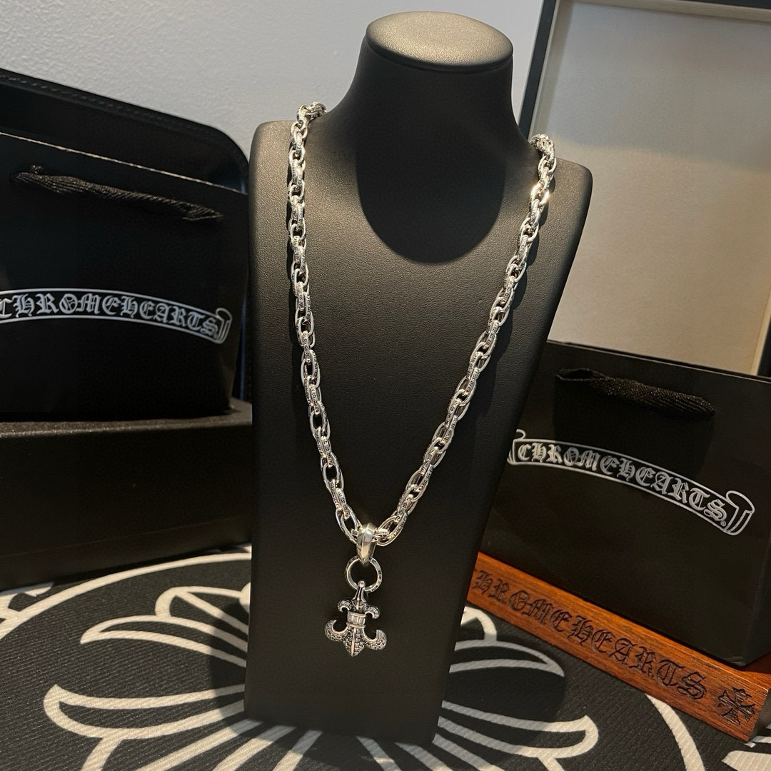 Burberry Haute Couture Haute Couture Fine Jewelry Necklace Bracelet Ring 3