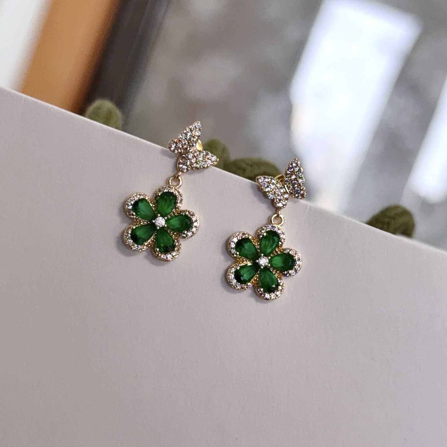 Van Cleef & Arpels Haute Couture Haute Joaillerie Fine Jewelry Earrings 8