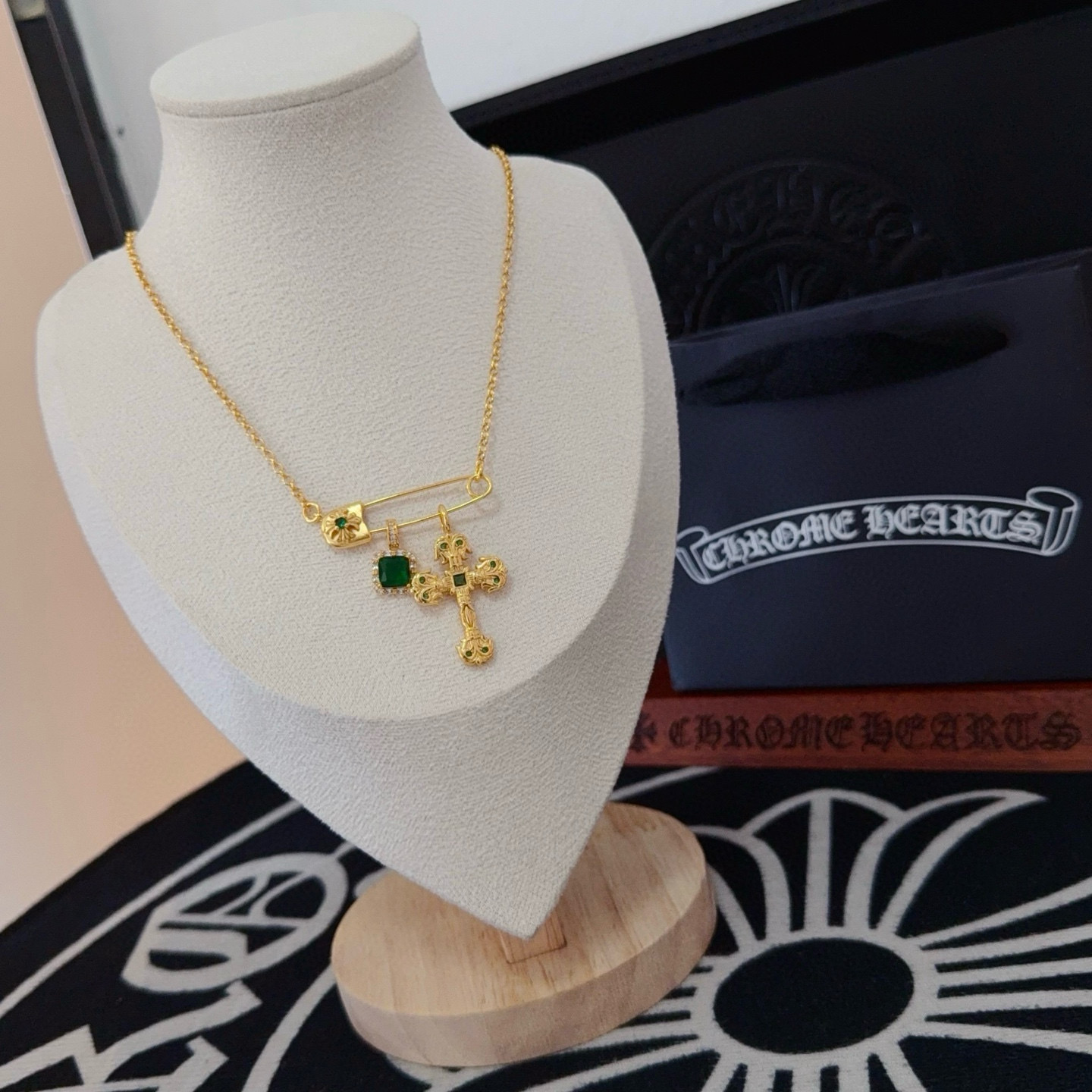 Jacquemus Haute Couture Haute Couture Fine Jewelry Necklace Bracelet 3