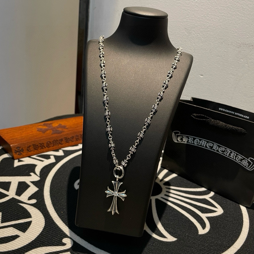 Manolo Blahnik Haute Couture Haute Couture Fine Jewelry Necklace 2