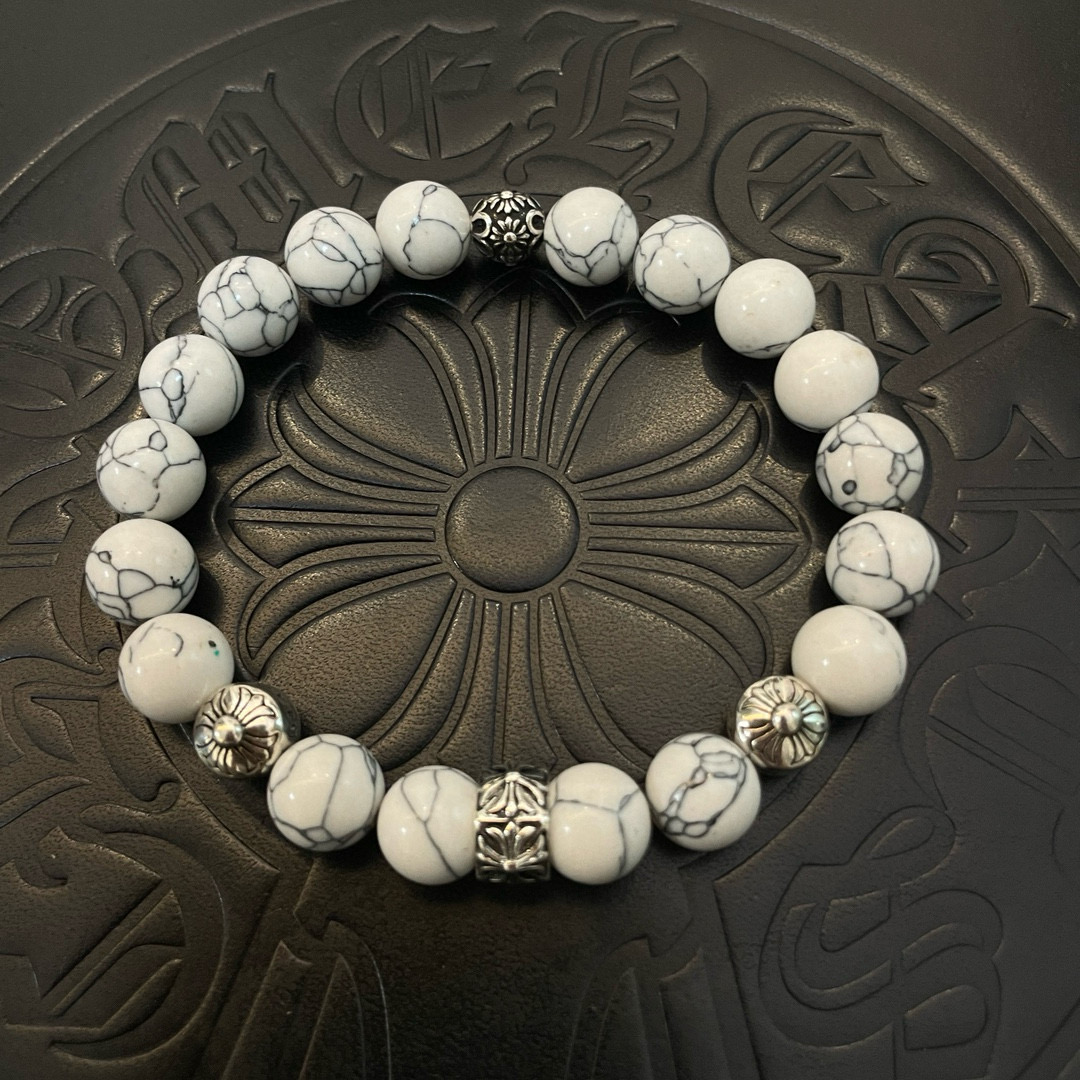 NO:724514,New [counter quality] Chrome Hearts classic retro multi-element white turquoise bracelet, popular on Kuaishou/ins/Xiaohongshu, the different concave and convex shapes are different in pattern design style. The cross scout flower is the symbol of Chrome Hearts, so it is more durable. Genuine pattern-printing Chrome Hearts distinguishes the ordinary light version in the market. Match the standard quality. Look at the printing details. The degree of retro gray oxidation. Seiko version!  , jewelry boutique, chrome hearts, chrome hearts, bracelet19860909新款【专柜品质】Chrome Hearts克罗心 经典复古多元素白松石手串手链 ,快手/ins/小红书热门,凹凸造型不同的花纹设计风格呈现出与众不同 十字架童军花是克罗心的标志 所以更经久不衰 正品打版Chrome Hearts克罗心 区别市场普通轻版 对版对标品质 看字印细节 复古做旧灰氧程度.精工版本！,饰品精品,chrome hearts,chrome hearts,bracelet,Jewelry