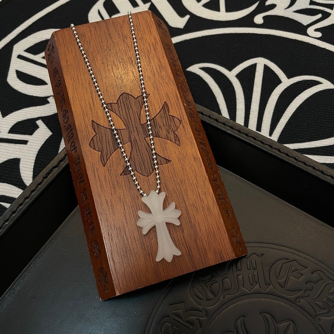 批 新款Chrome Hearts 克罗心十字架树脂圆珠项链，精致专柜工艺，品质保证，男女同款，多种风格