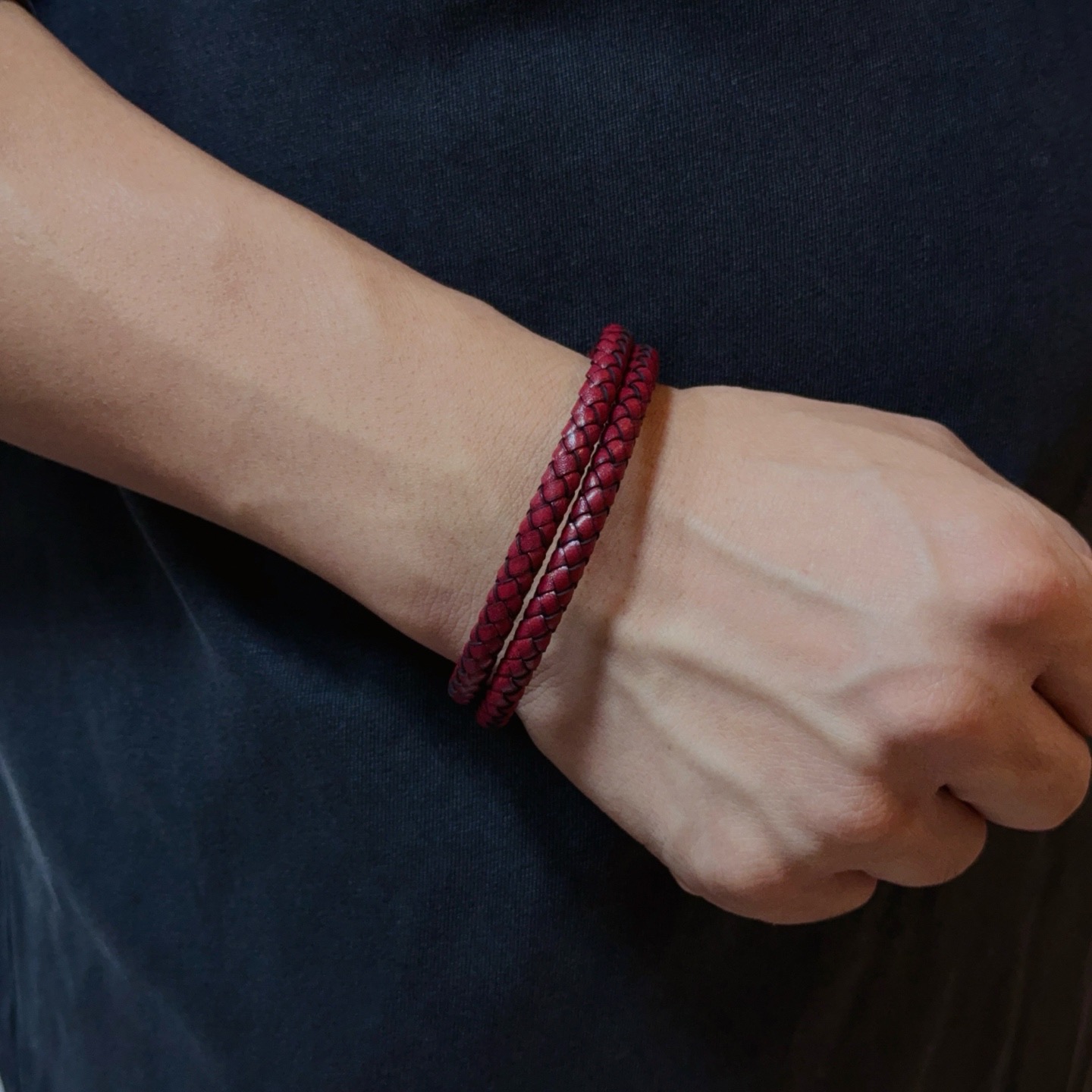 新款【专柜品质】Chrome Hearts克罗心双层皮绳手镯 凹凸造型不同的花纹设计风格呈现出与众不同 