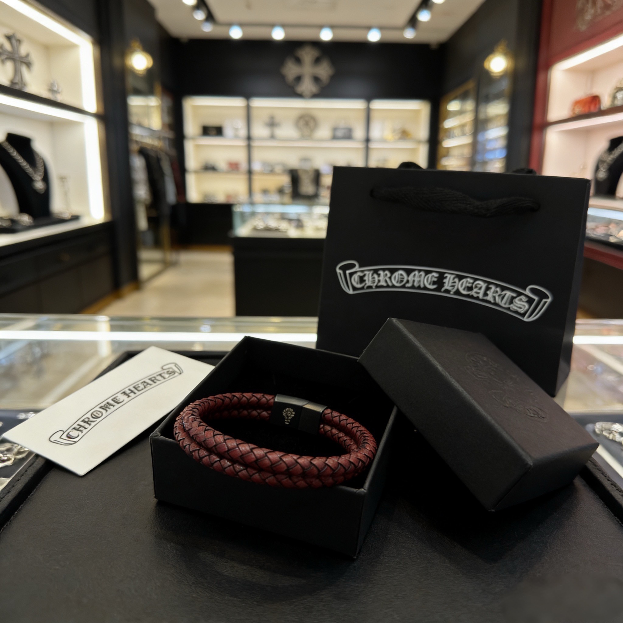 新款【专柜品质】Chrome Hearts克罗心双层皮绳手镯 凹凸造型不同的花纹设计风格呈现出与众不同 