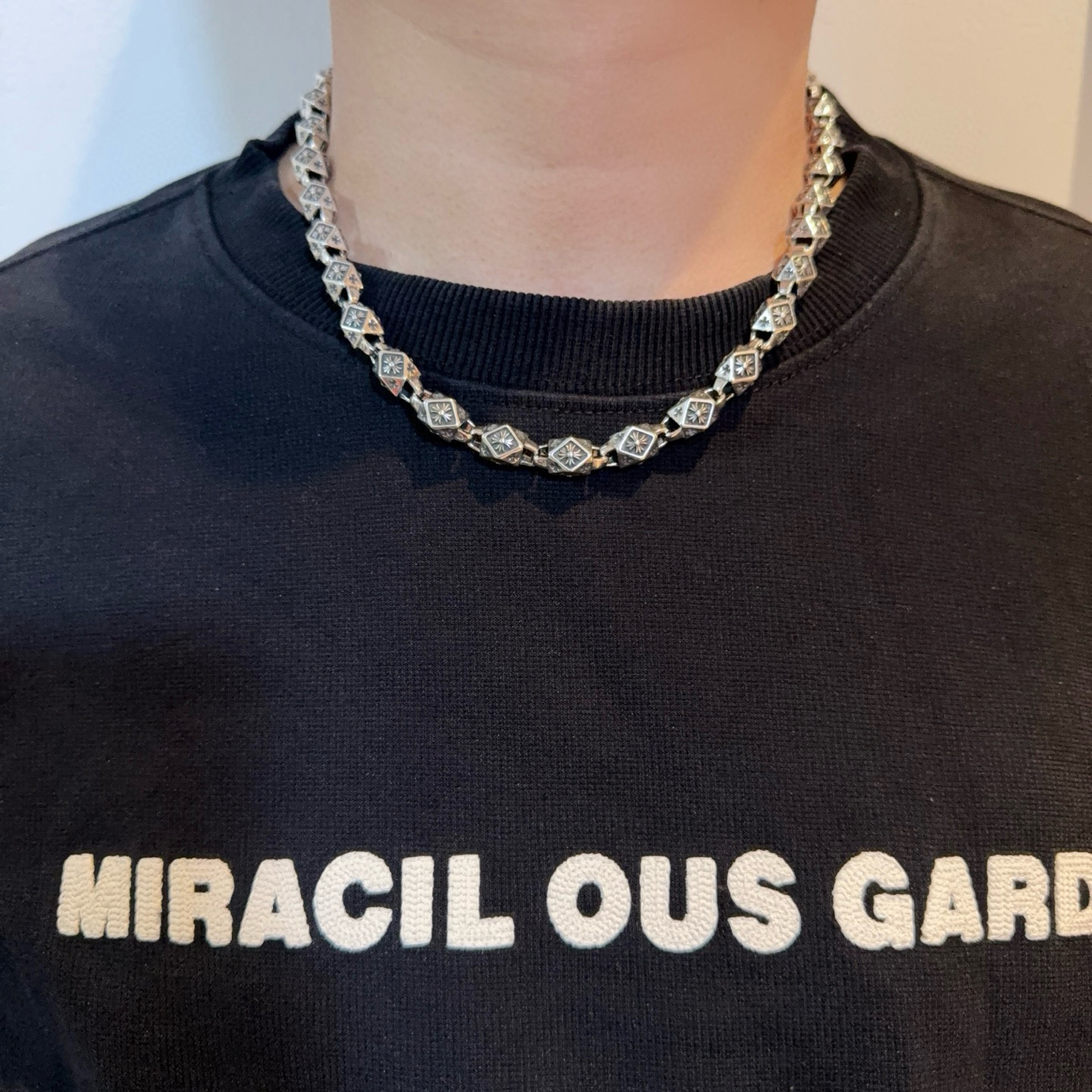 新款【专柜品质】Chrome Hearts克罗心经典复古十字架项链 凹凸造型不同的花纹设计风格 呈现出与