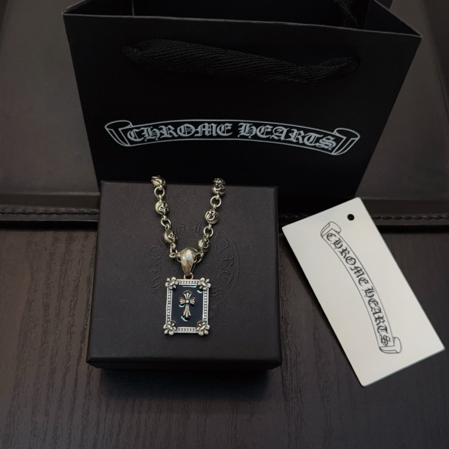【专柜品质】Chrome Hearts克罗心复古项链 方牌十字架吊坠 凹凸造型不同的花纹设计风格 呈现出