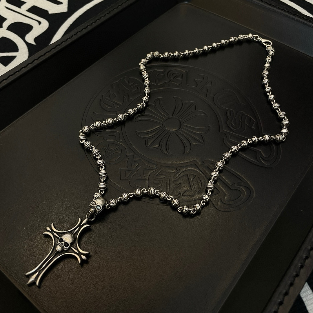 新款【专柜品质】Chrome Hearts克罗心 经典复古圆珠字母项链 十字架骷髅头吊坠 凹凸造型不同的