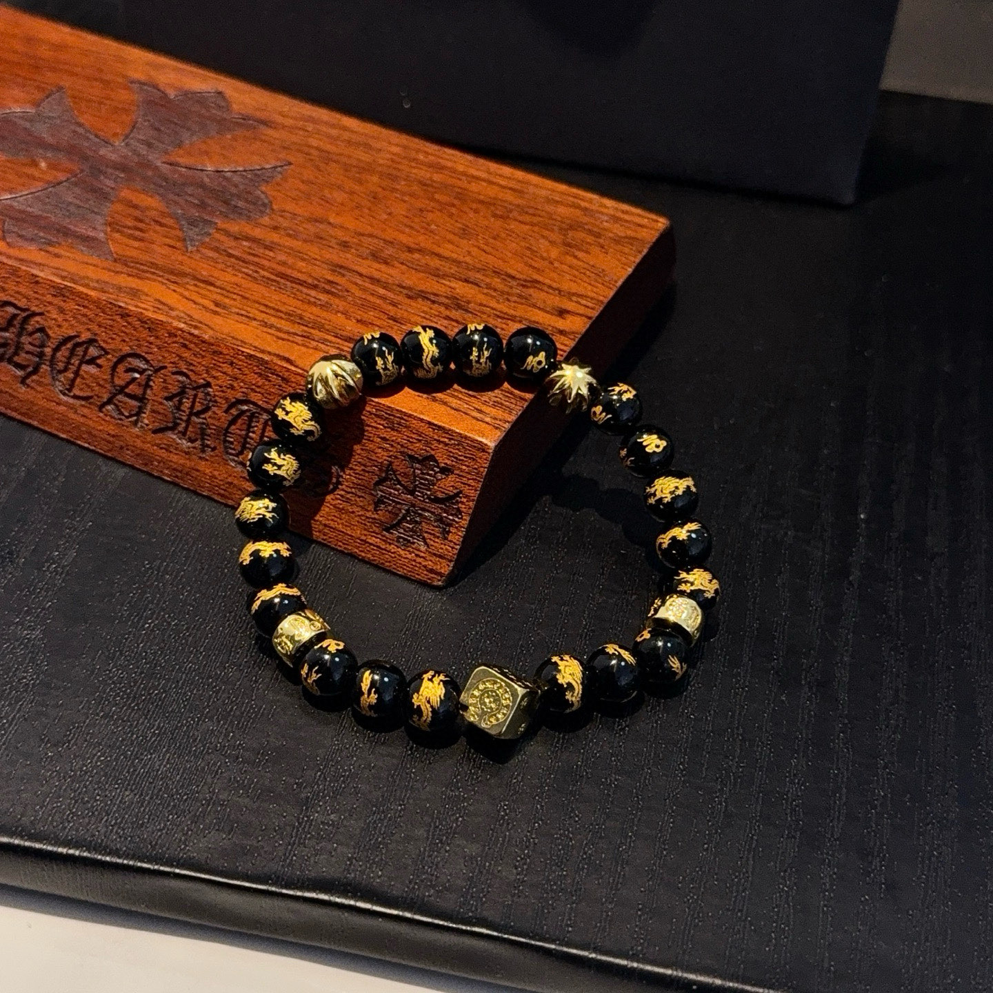 新款【专柜品质】Chrome Hearts克罗心 经典复古多元素手串手链 ，快手/ins/小红书热门，凹