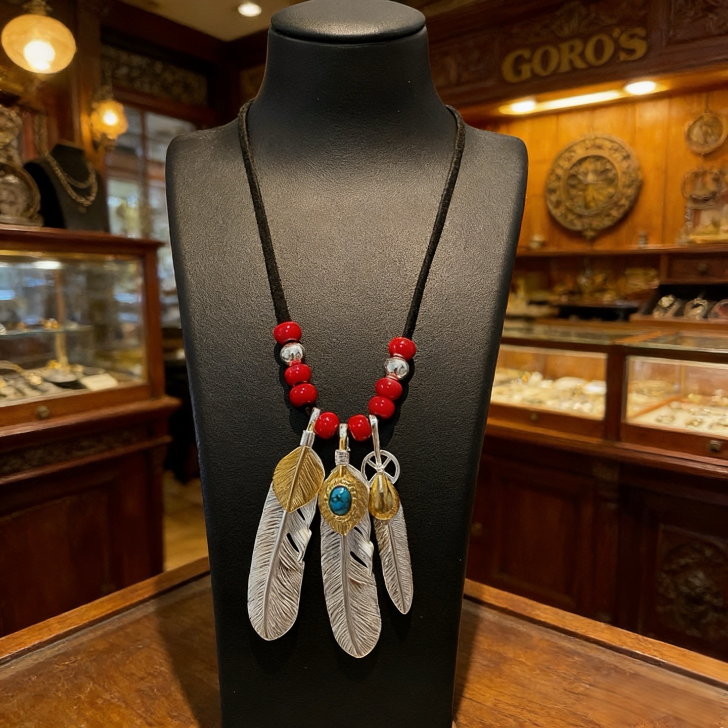 【新品上架】Goro’s高桥吾郎皮绳琉璃羽毛吊坠，顶级版本，认准独家拍摄，主攻高端市场 ，快手/ins/