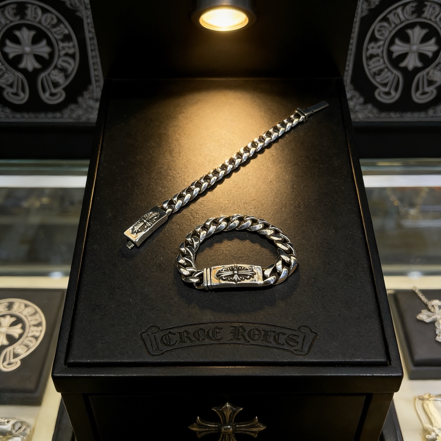 Chrome Hearts 新款【 品质】Chrome Hearts克罗心 十字花光面古巴手链