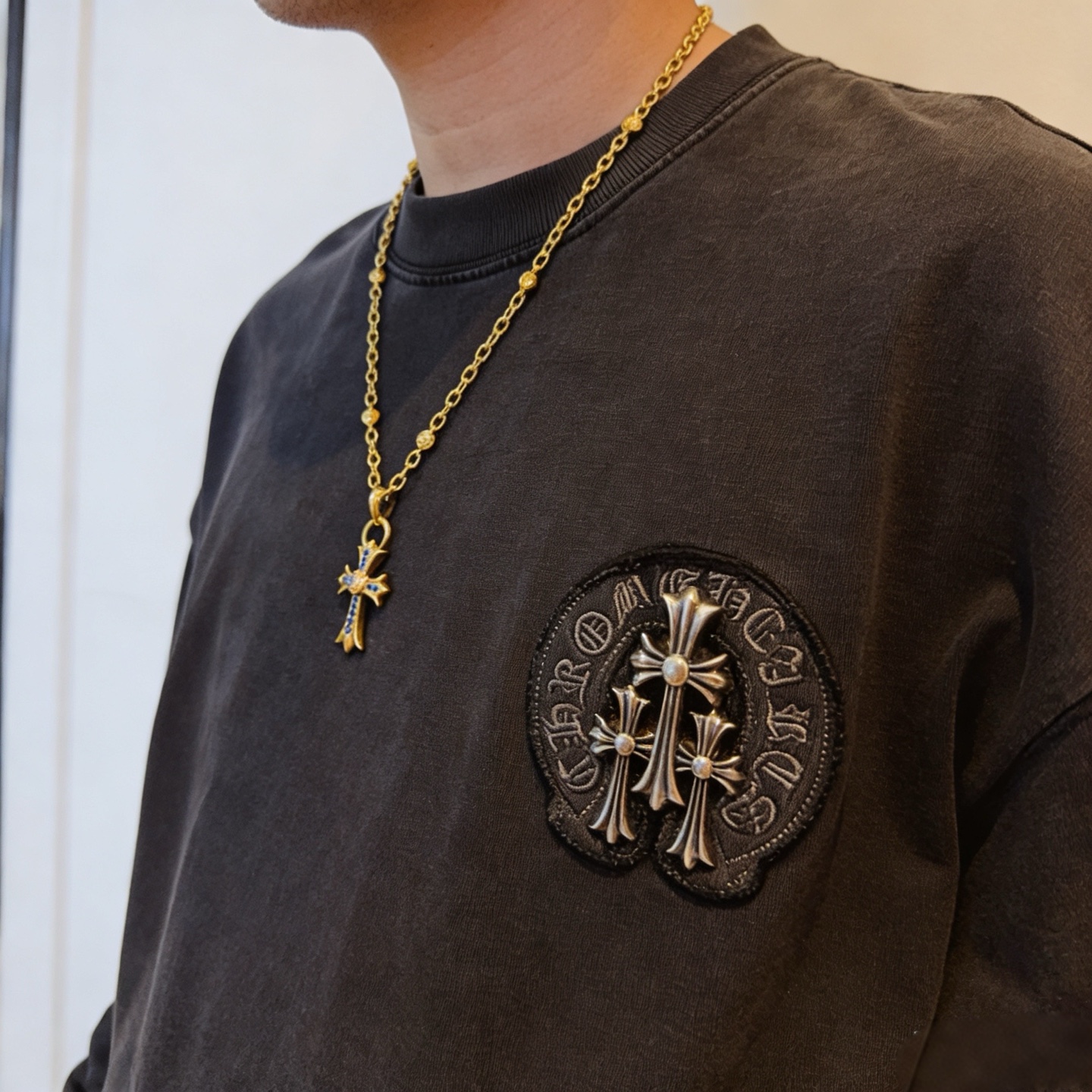Chrome Hearts 新款【 品质】Chrome Hearts克罗心 黄金色字母项链 蓝钻桃心十字架吊坠