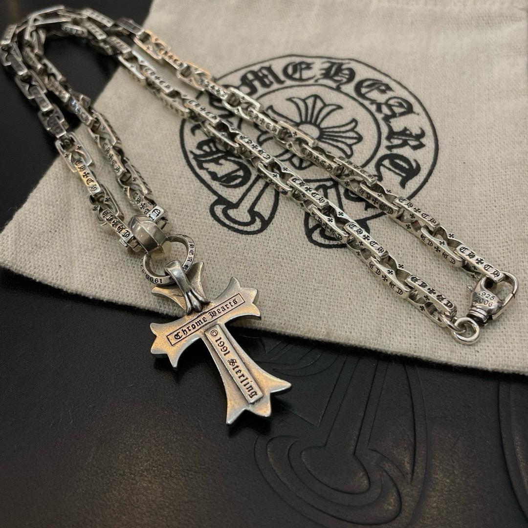 Chrome Hearts 新款【 品质】Chrome Hearts克罗心 锁扣项链 十字架吊坠