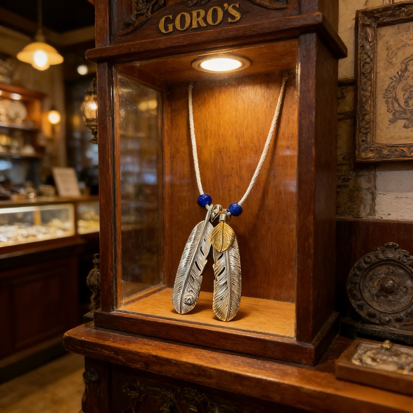 Goro's 新品上架Goro’s高桥吾郎银羽毛吊坠 鹿皮绳琉璃项链 认准独家拍摄 主攻高端市场