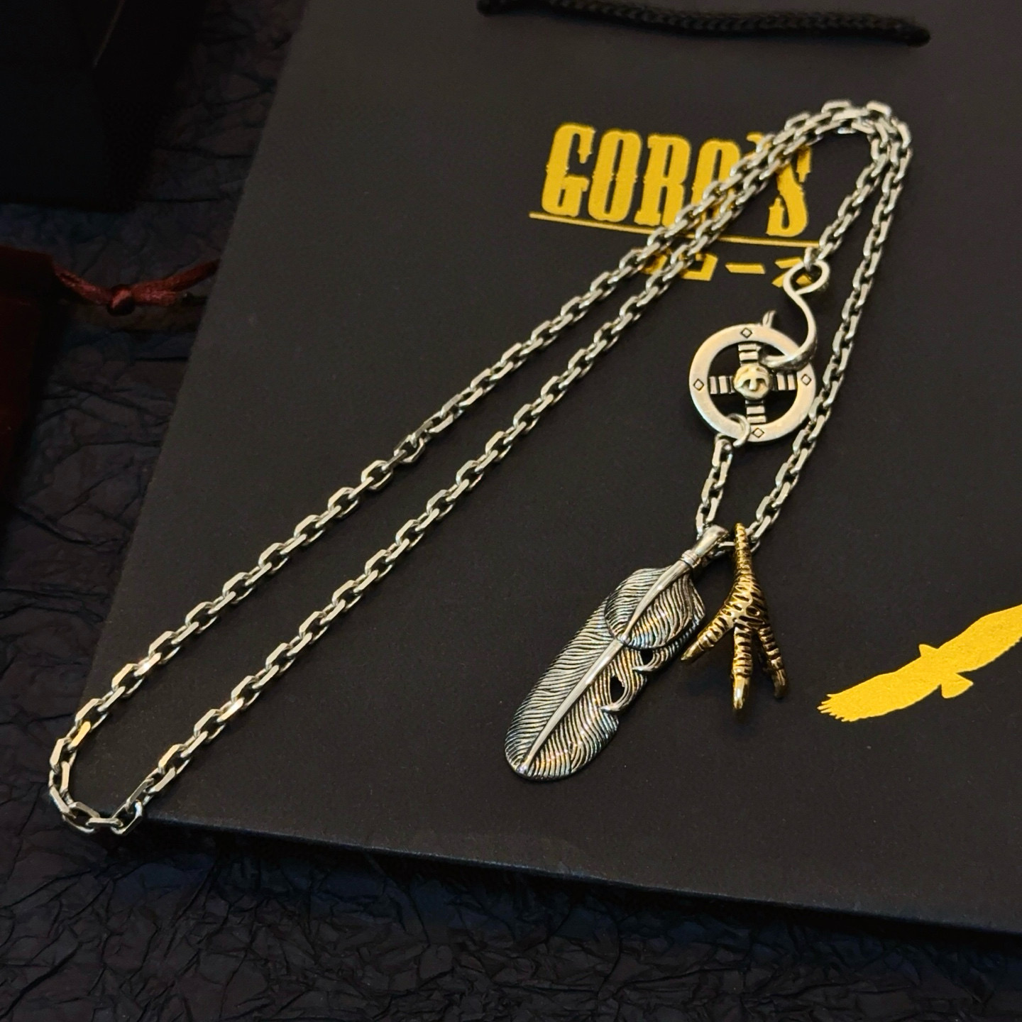 Goro's 新品上架Goro’s高桥吾郎鹰爪羽毛项链 认准独家拍摄 主攻高端市场 快手/ins/小红书热门款