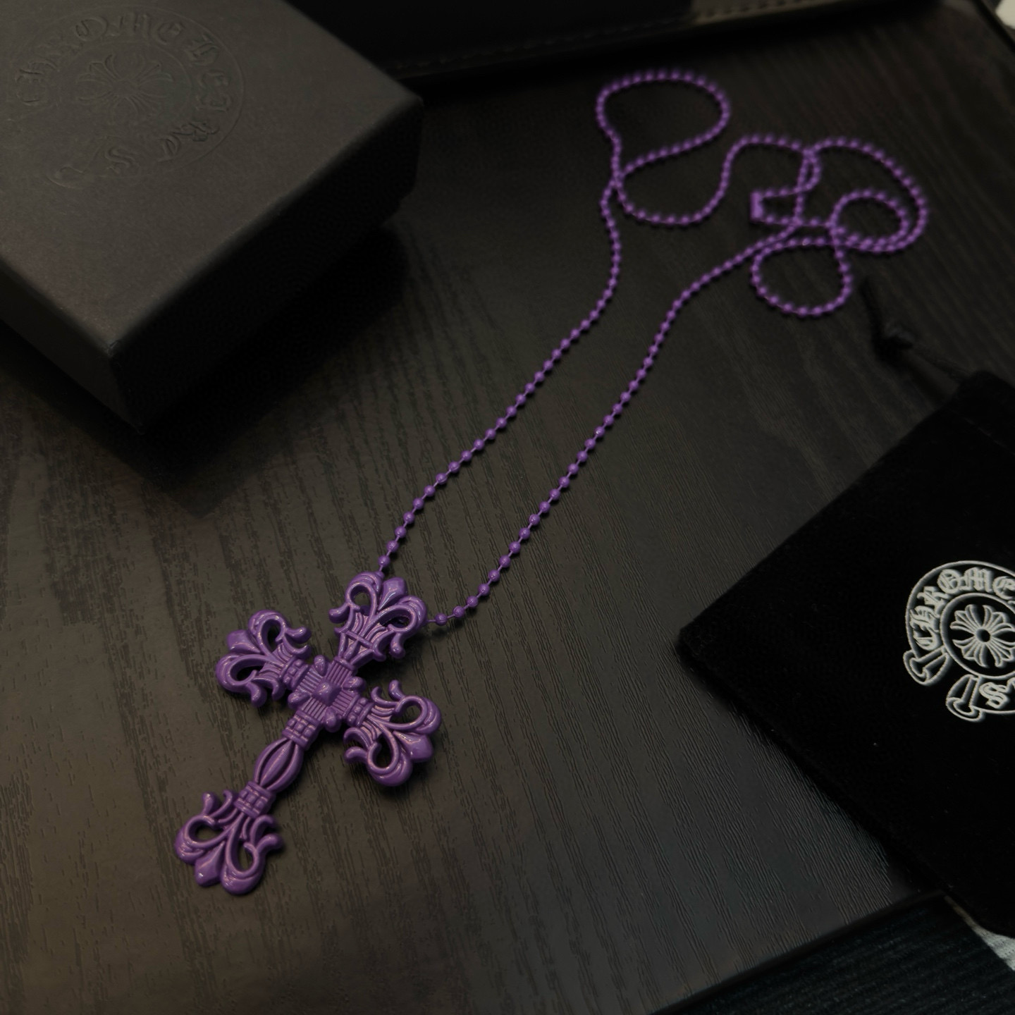 Chrome Hearts 新款Chrome Hearts 克罗心火焰十字架树脂项链 工艺 颜色非常俏皮