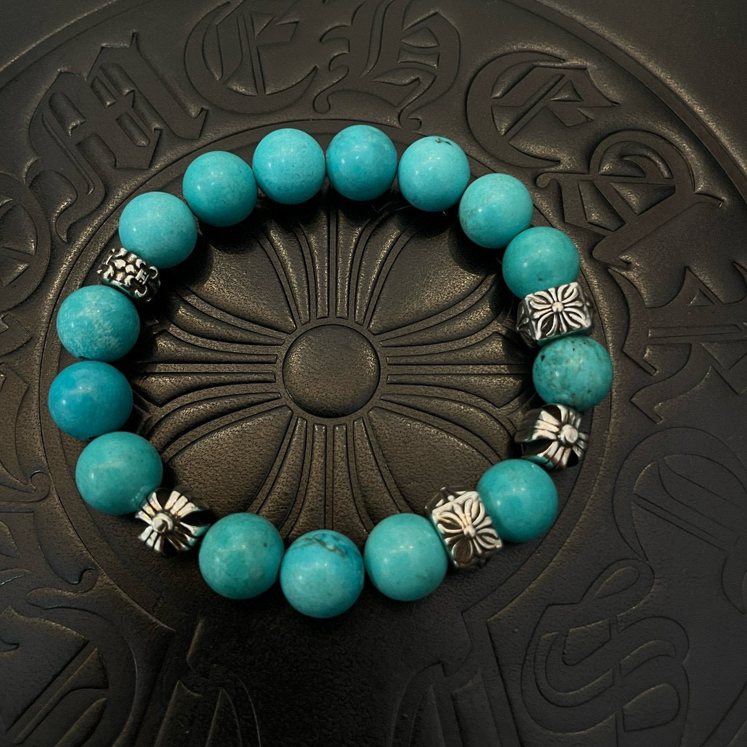 NO:763283,Batch of new [counter quality] Chrome Hearts classic retro multi-element turquoise bracelet, popular on Kuaishou/ins/Xiaohongshu, different concave and convex shapes of the pattern design style are unique. The cross scout flower is the symbol of Chrome Hearts, so it is more durable. Genuine type-printing Chrome Hearts distinguishes the ordinary light version in the market. Match the version and standard quality. Look at the printing details. The degree of retro gray oxidation. Seiko version!  , jewelry boutique, chrome hearts, chrome hearts, bracelet19860909批 新款【专柜品质】Chrome Hearts克罗心 经典复古多元素绿松石手串手链 ,快手/ins/小红书热门,凹凸造型不同的花纹设计风格呈现出与众不同 十字架童军花是克罗心的标志 所以更经久不衰 正品打版Chrome Hearts克罗心 区别市场普通轻版 对版对标品质 看字印细节 复古做旧灰氧程度.精工版本！,饰品精品,chrome hearts,chrome hearts,bracelet,Jewelry