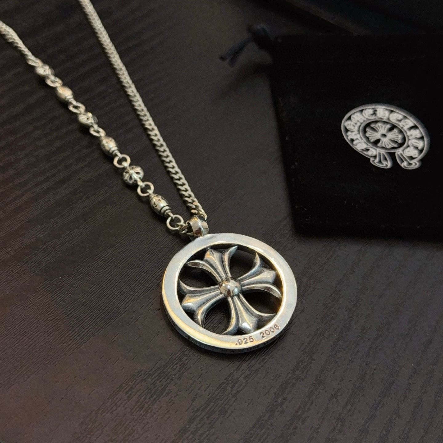 Chrome Hearts 新款【 品质】Chrome Hearts克罗心十字花球项链 圆环绿钻十字架吊坠