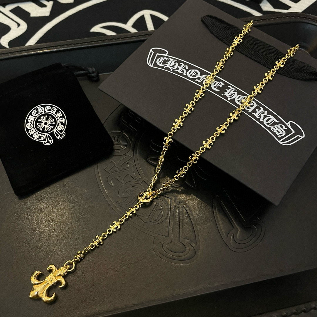 Chrome Hearts 新款【 品质】Chrome Hearts克罗心黄金色绿典童军花项链