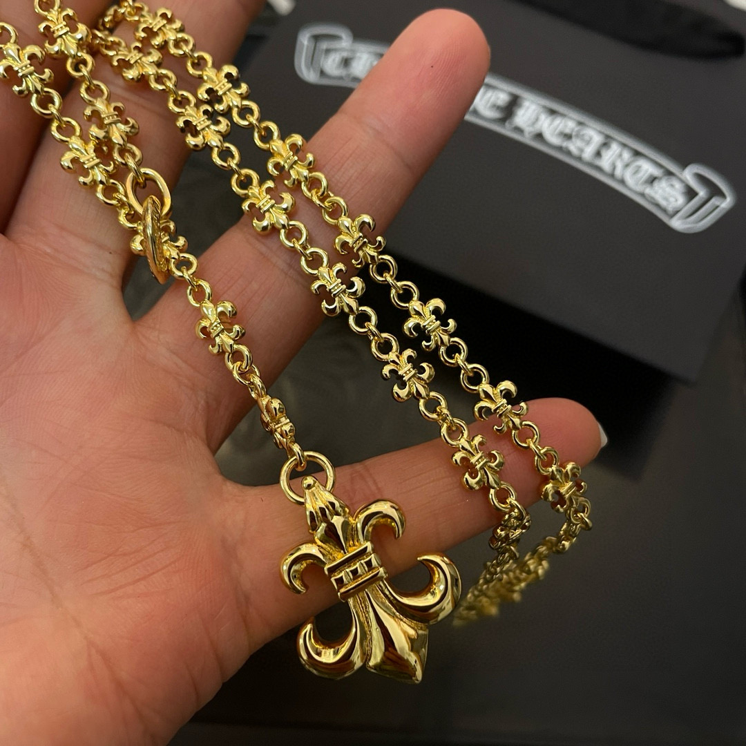Chrome Hearts 新款【 品质】Chrome Hearts克罗心黄金色绿典童军花项链