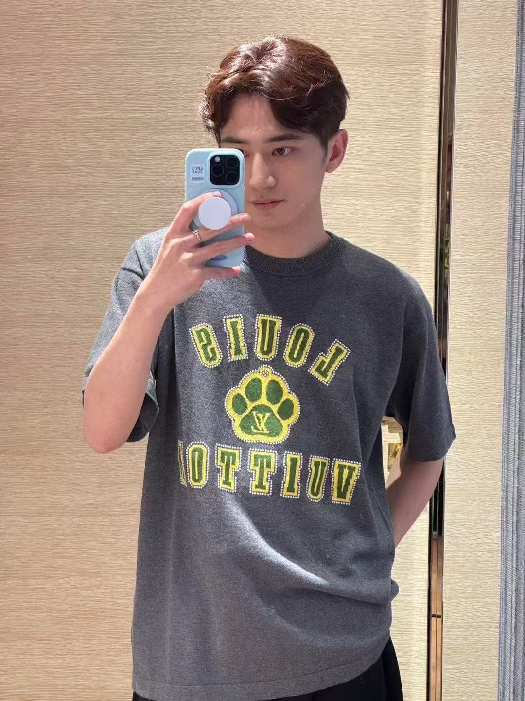 LV/2025ss新款提花烫钻针织毛衣短袖 上身效果#