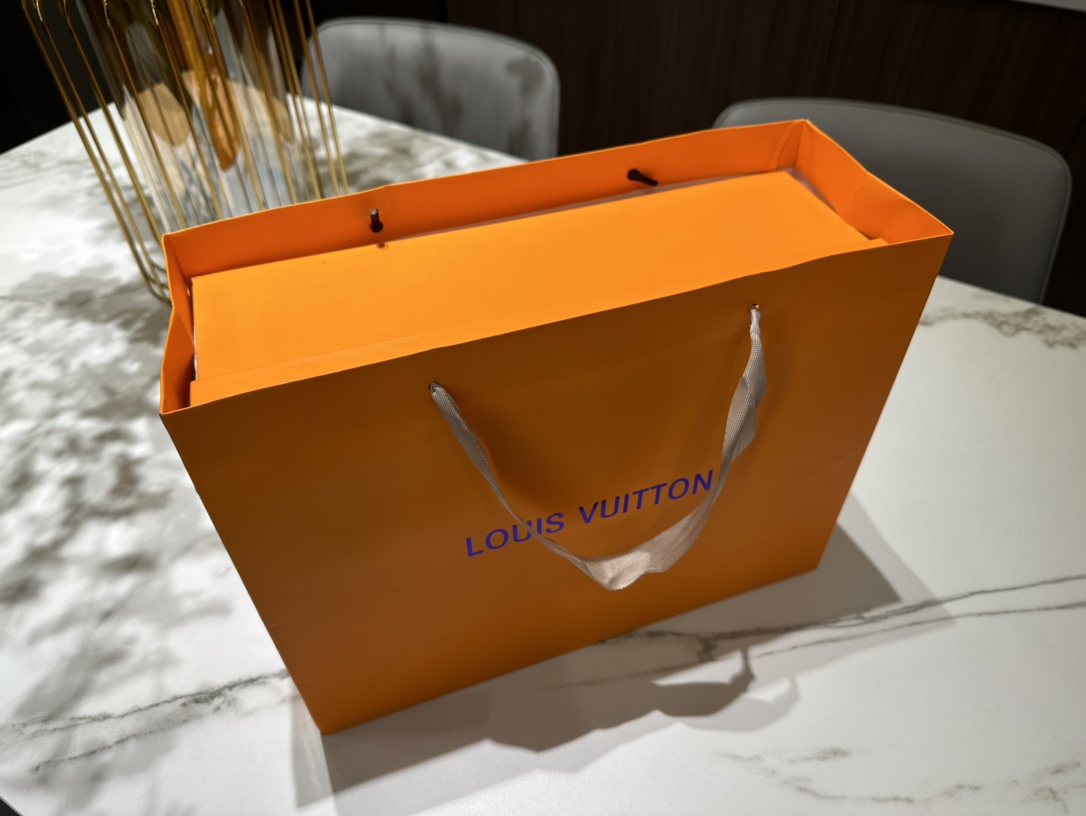 Louis Vuitton Haute Couture Classic Luxury Handbag Shoulder Crossbody 4