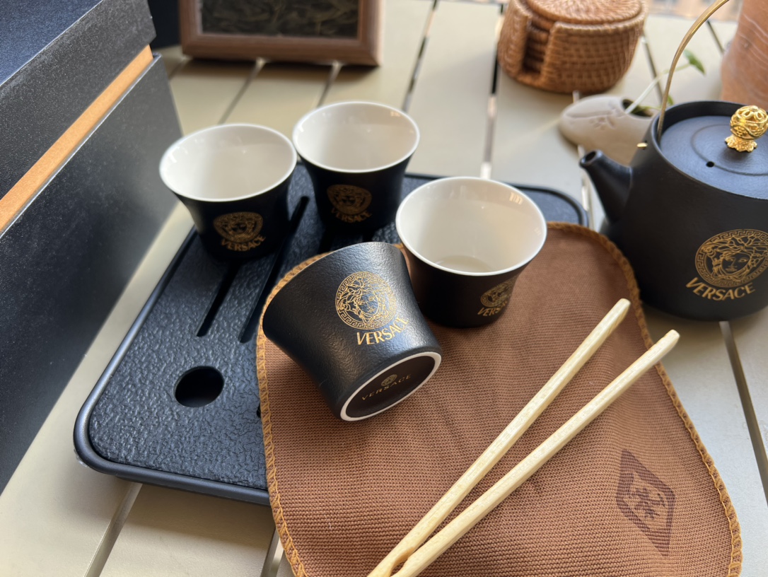 VERSACE范思哲黑陶茶具套组,享茗茶乐趣,为生活注入元气活力,畅想茶趣 3