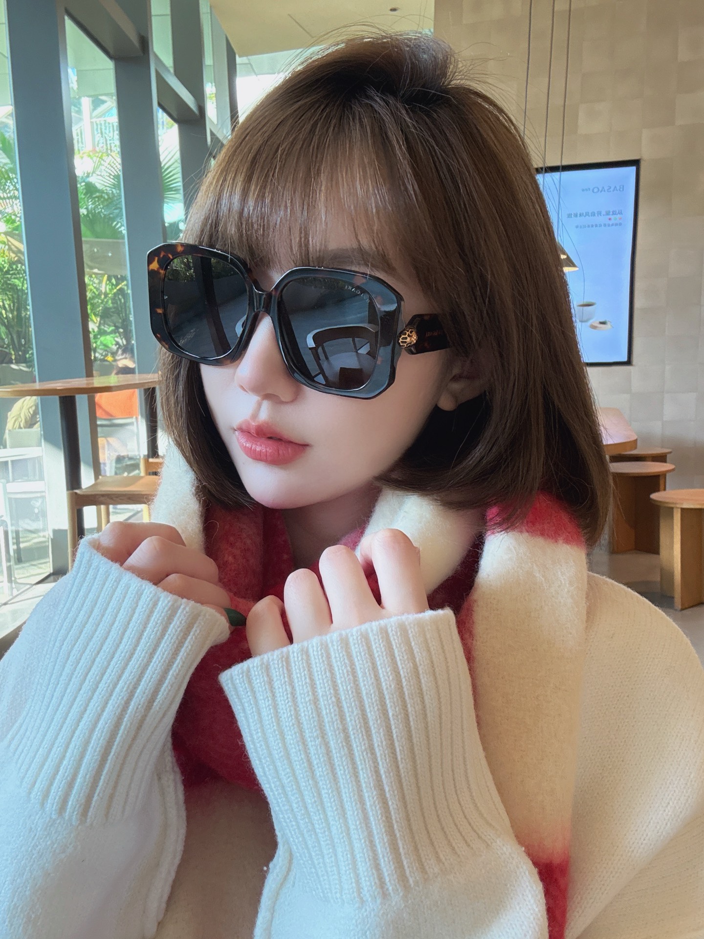 ￼    BVLGARI
MOD：BV40012
SIZE：55-18-140
