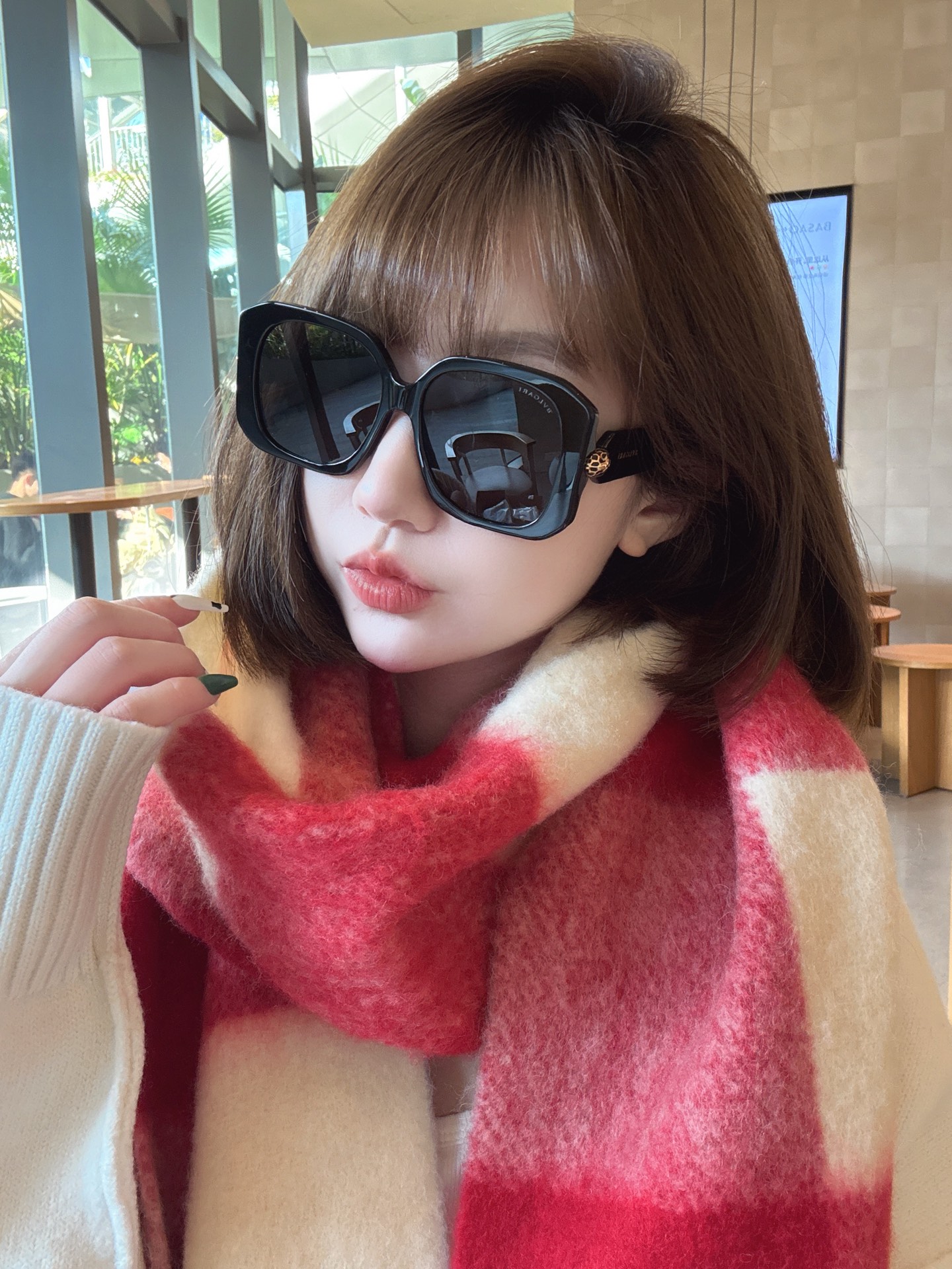￼    BVLGARI
MOD：BV40012
SIZE：55-18-140
