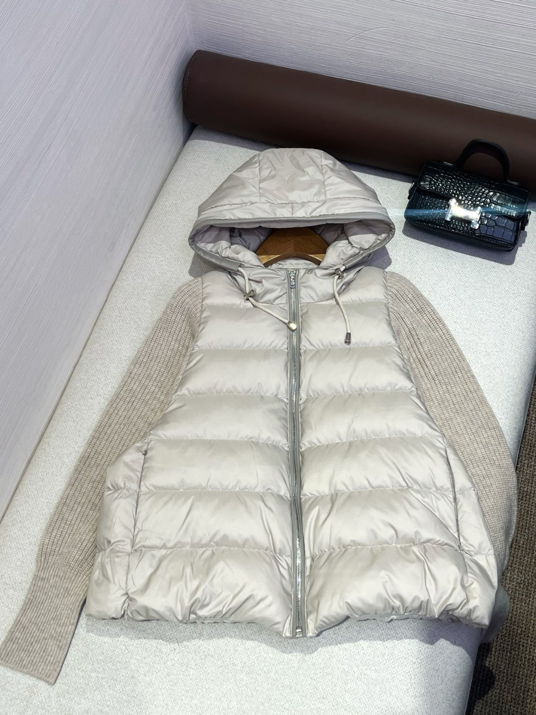Loro Piana LPstyle Cashmere Wool Knit Heat-Locking White Goose Down Turkish Lambskin Trim Minimalist Design Top Quality
