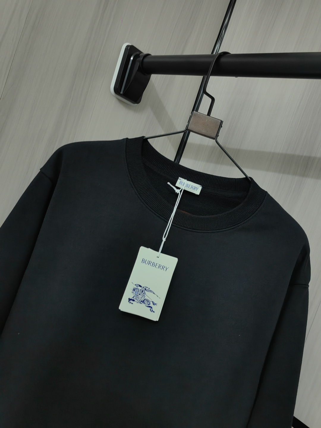 BUEBERRY メンズ・レディース兼用 ルーズフィットクルーネックスウェット