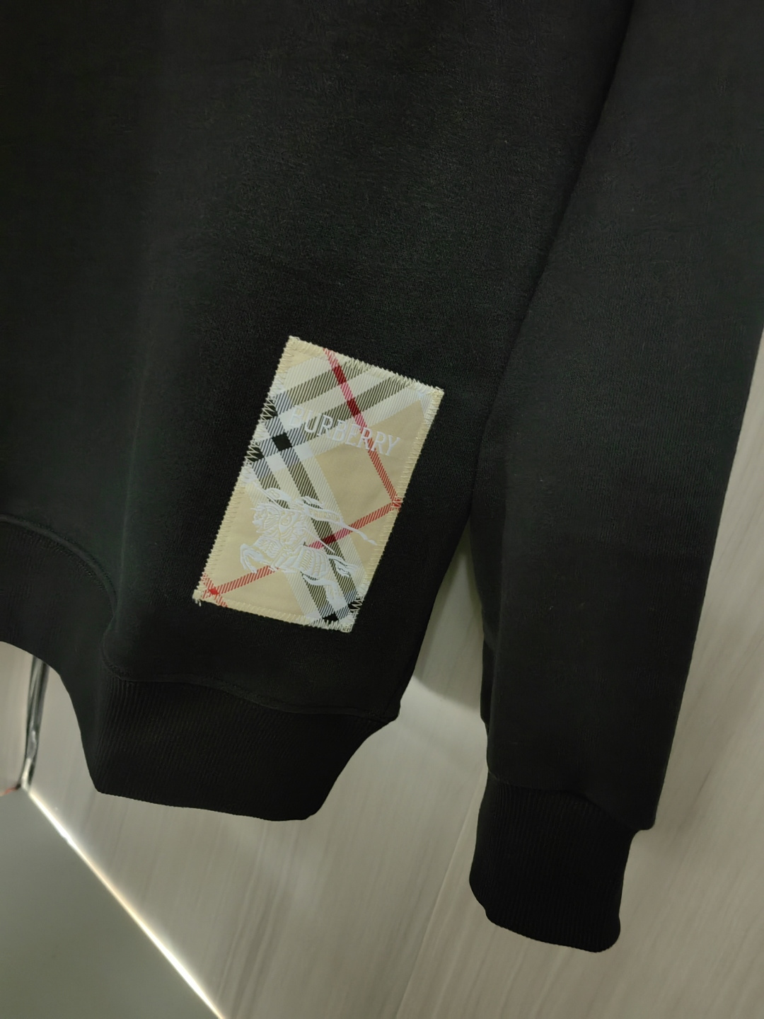 BUEBERRY メンズ・レディース兼用 ルーズフィットクルーネックスウェット