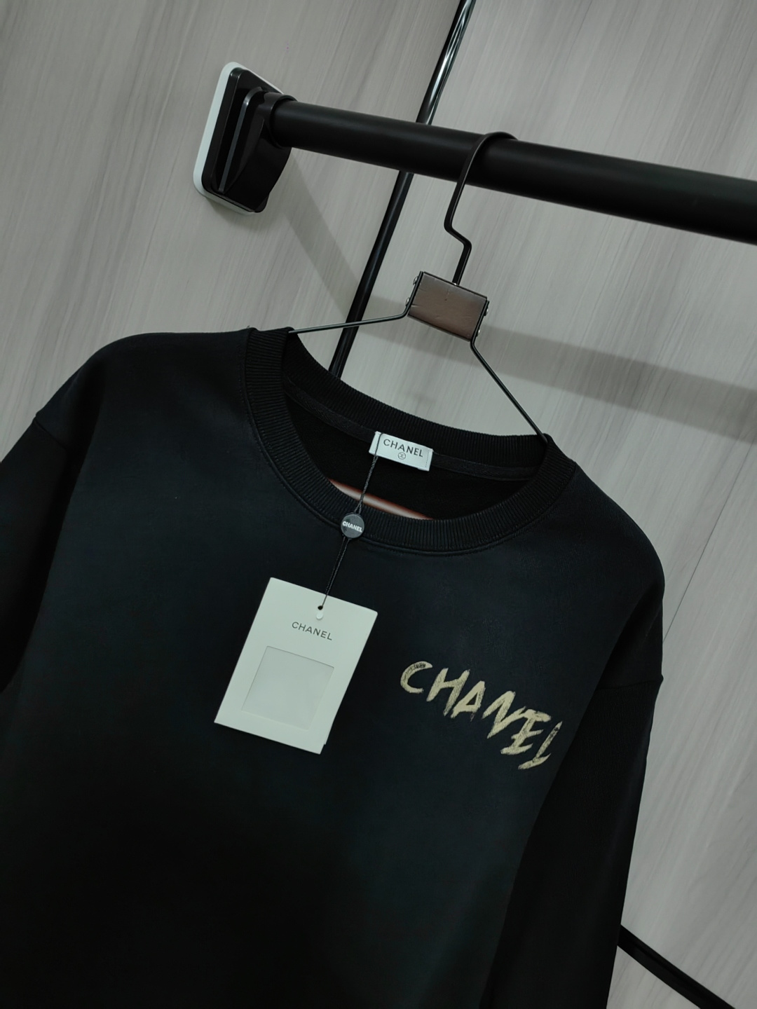 CHANEL 圆领卫衣 - 高品質コットン素材・ユニセックスデザイン