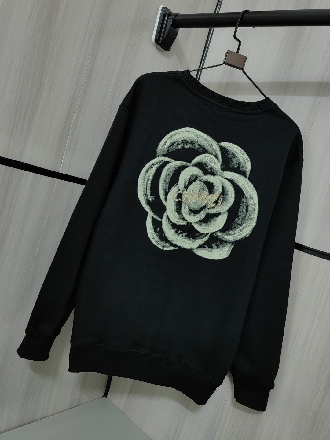 CHANEL 圆领卫衣 - 高品質コットン素材・ユニセックスデザイン