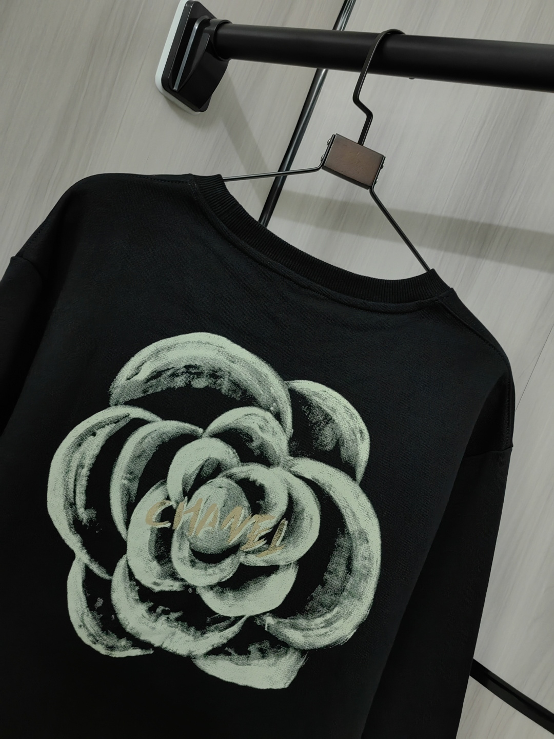 CHANEL 圆领卫衣 - 高品質コットン素材・ユニセックスデザイン