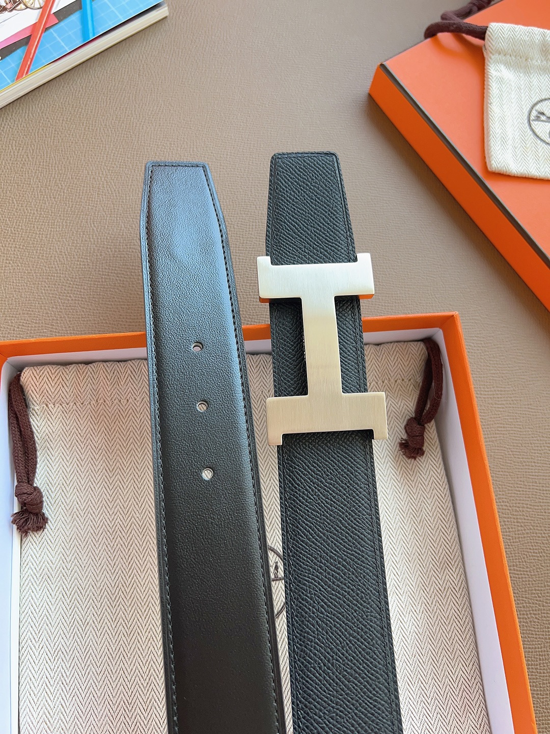 Hermes Style Black Leather Men's Belts Men's Belts Men's Belt detail image 5 from source 766384