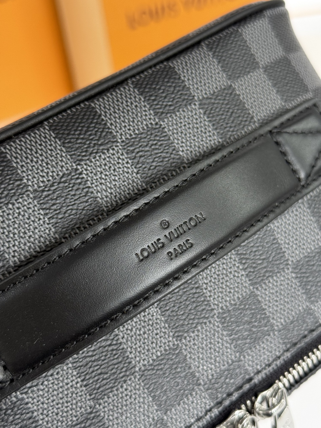 【顶级原单  芯片版】11750老花，M11508黑花  黑格Toiletry Bag 2 Compar