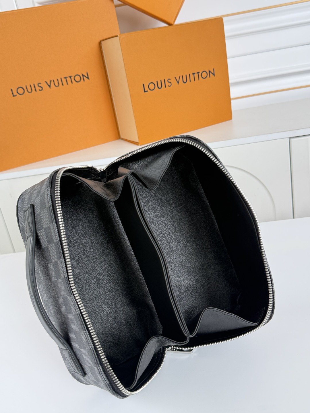 【顶级原单  芯片版】11750老花，M11508黑花  黑格Toiletry Bag 2 Compar