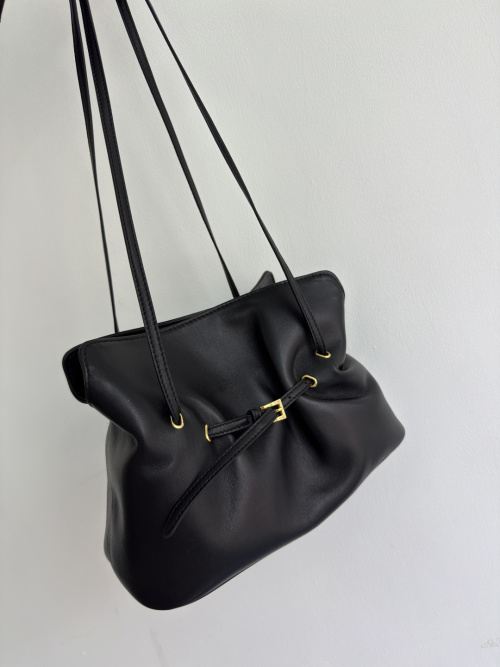Elegant Cloud Shoulder Bag 1BG586 - Lambskin Leather, Spacious & Stylish 1 Elegant Cloud Shoulder Bag 1BG586 - Lambskin Leather, Spacious & Stylish