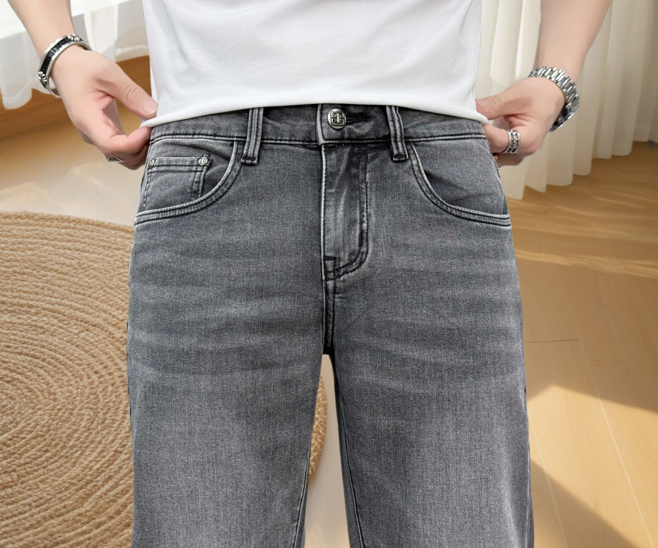 🔥GIVENCHY 纪梵希 26年新款牛仔裤🔥专柜热销款休闲裤 品味与价值共享 身穿着非常舒适 低调不失