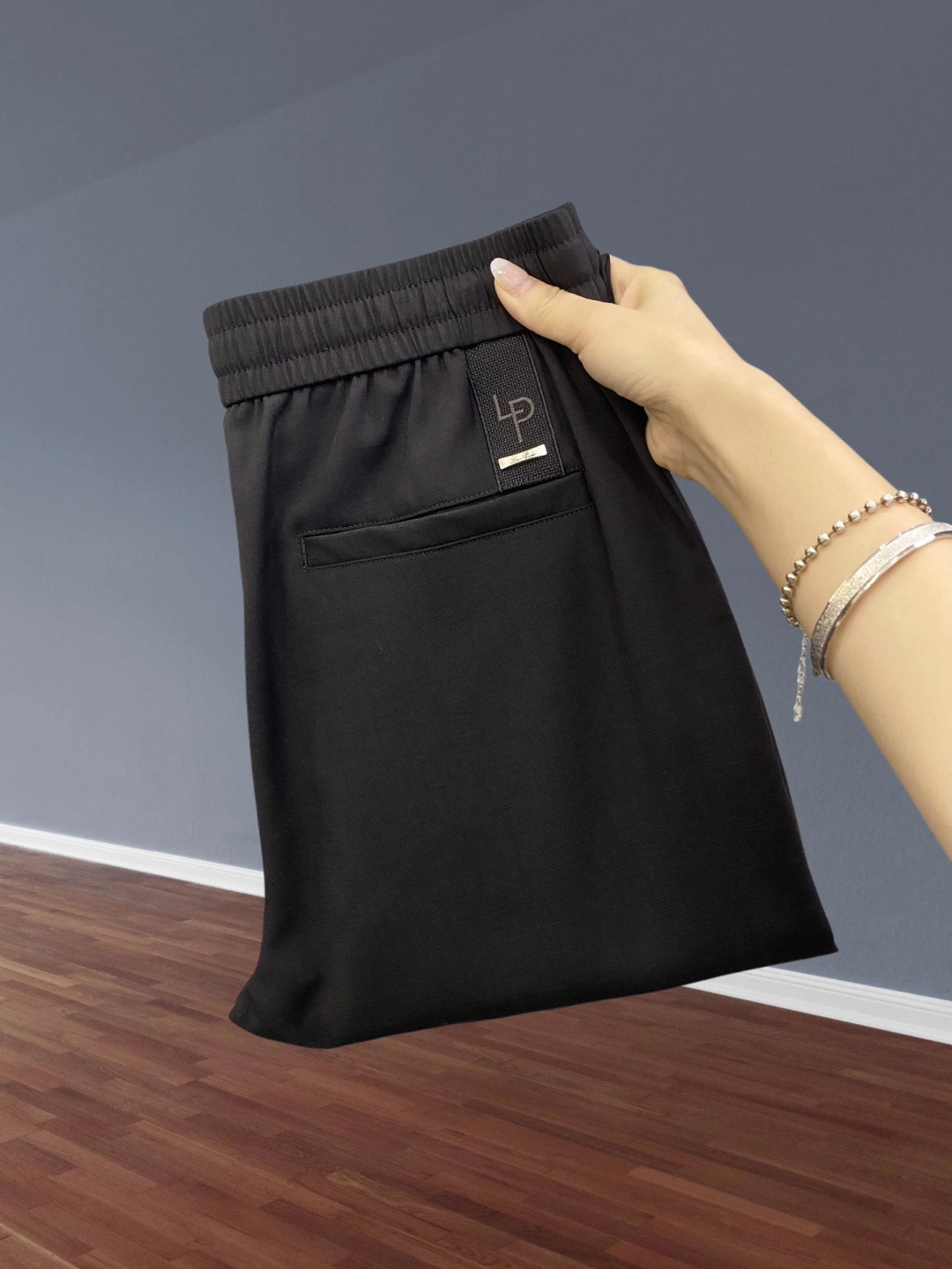 🔥Loro piana 诺悠翩雅 26年新品休闲裤🔥专柜热销款 品味与价值共享 身穿着非常舒适 低调不失