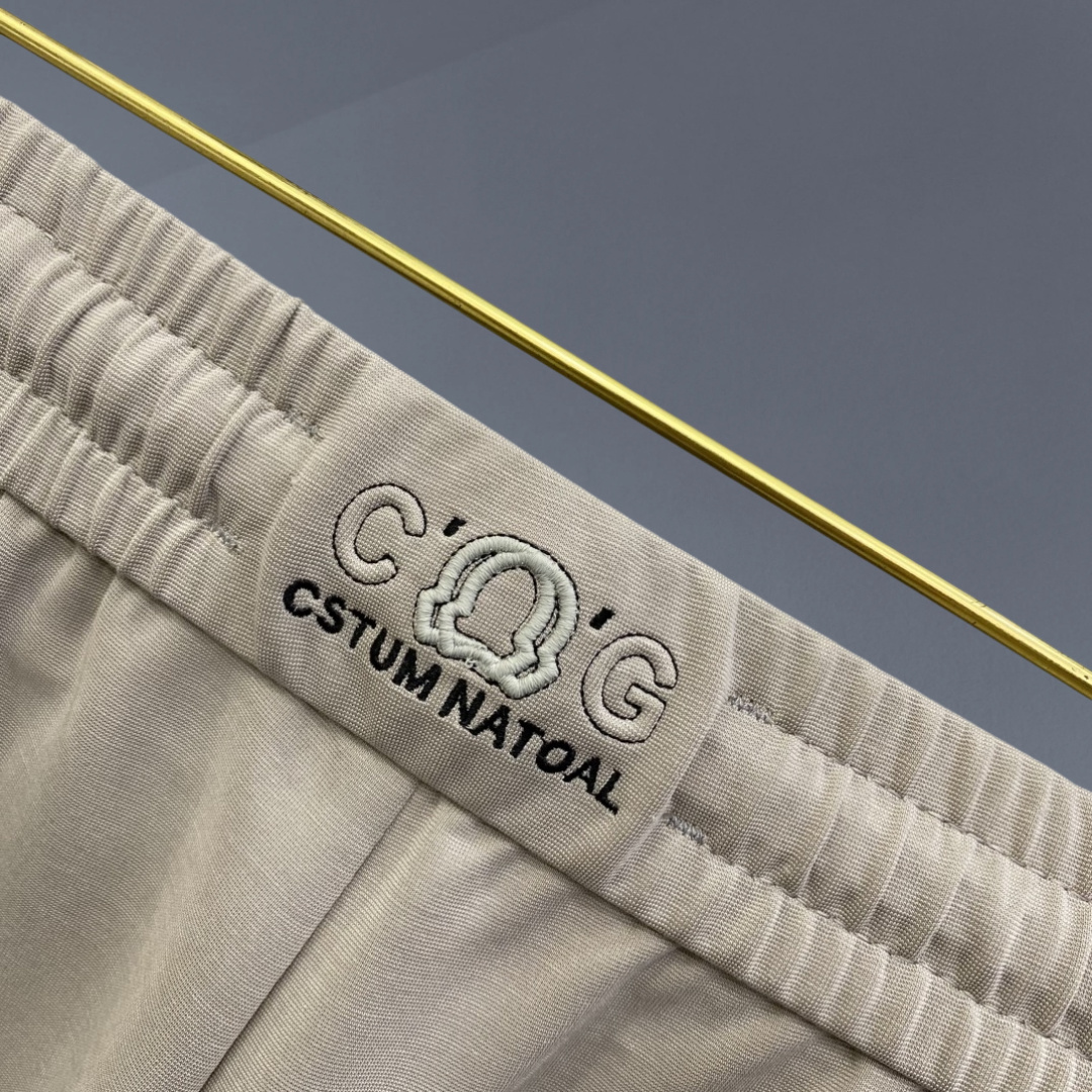 🔥MONCLER 蒙口 26年新品休闲裤🔥专柜热销款 品味与价值共享 身穿着非常舒适 低调不失奢华 穿出