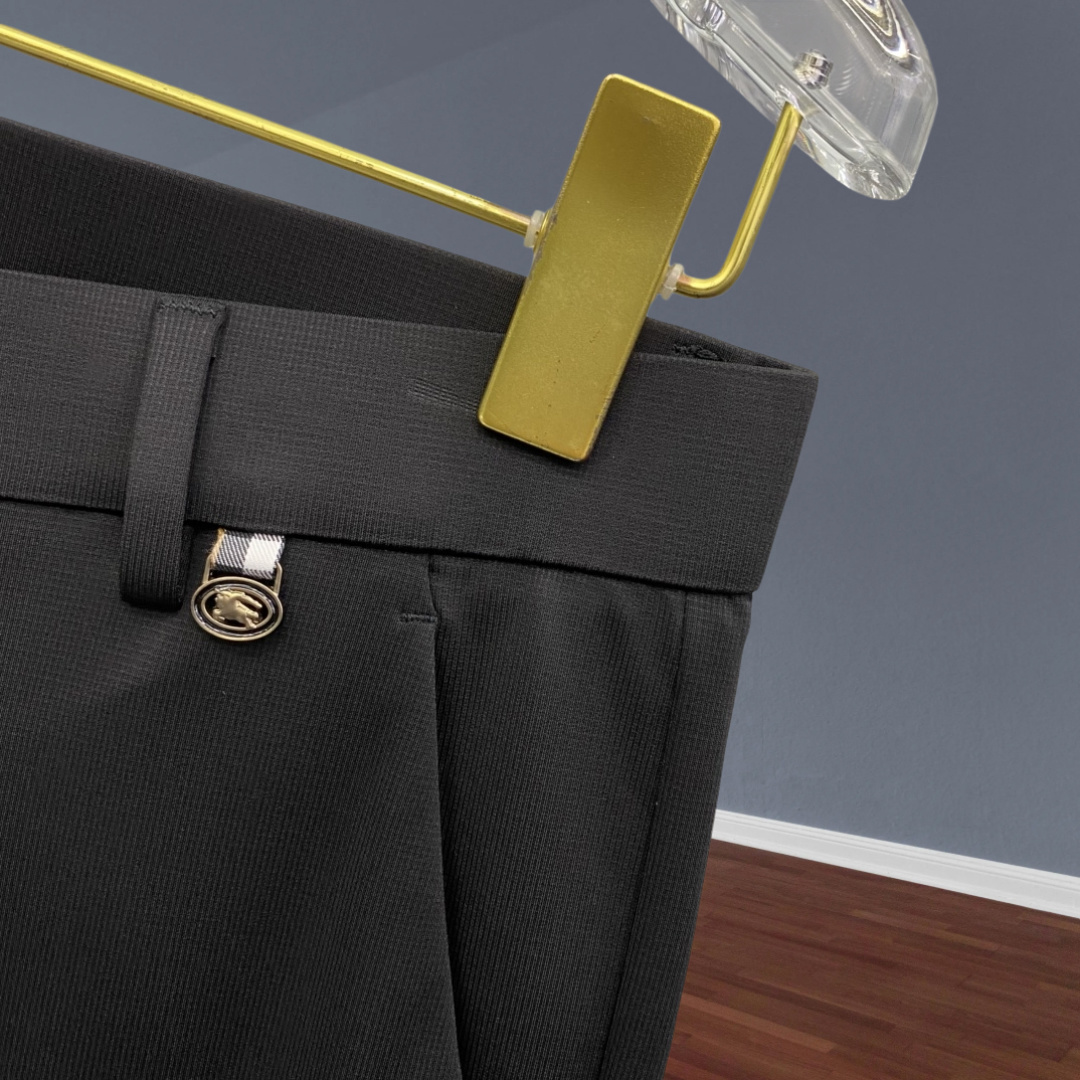 🔥BURBERRY 巴宝莉 26年新品休闲裤🔥专柜热销款 品味与价值共享 身穿着非常舒适 低调不失奢华 