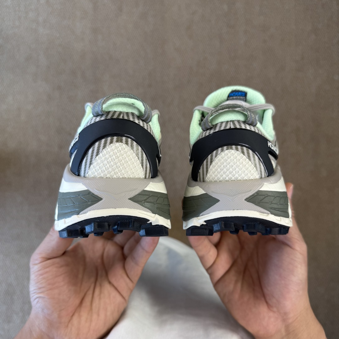  
HOKA ONE ONE Mafate Three 玛法特2.0 第15色：米棕色
独家高端版本！市