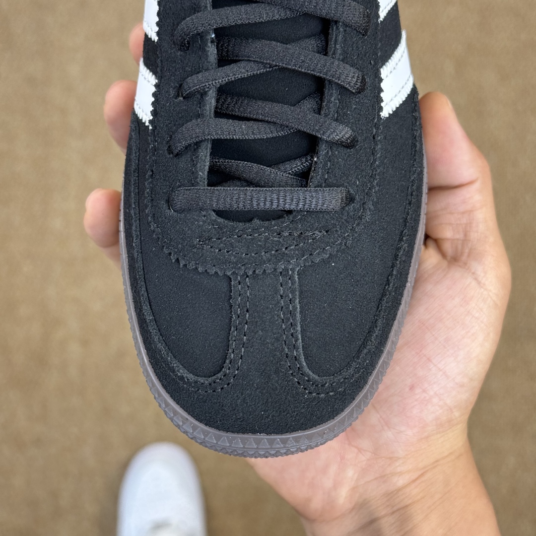 💰140 核心价格表私
XJ版 极致性价比！阿迪T字德训鞋：黑白麂皮
Adidas/阿迪达斯 HANDBALL SPEZIAL 桑巴板鞋samba 三代
顶级细节、超高清洁度！
货号DB3021 尺码36-45带半码