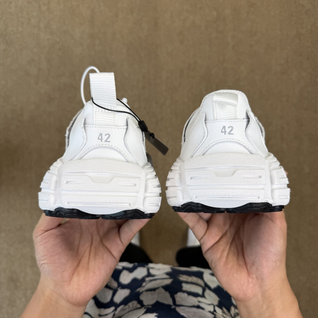 福利特价GT版 巴黎世家16代 Monday 白色Balenciaga Monday 巴黎世家牛皮革圆头