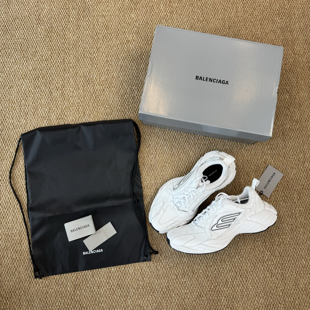福利特价GT版 巴黎世家16代 Monday 白色Balenciaga Monday 巴黎世家牛皮革圆头
