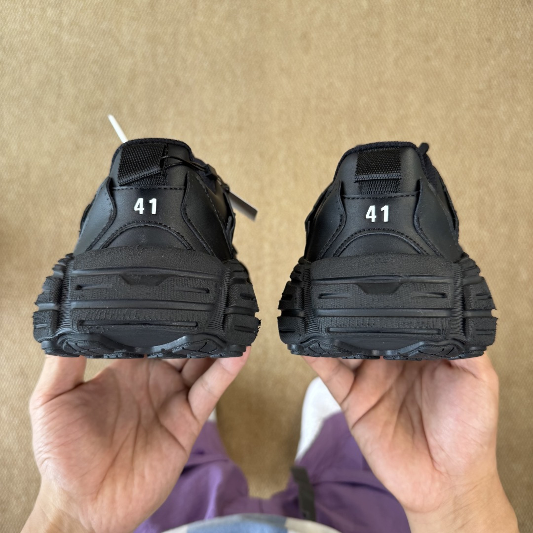 福利特价GT版 巴黎世家16代 Monday 黑色Balenciaga Monday 巴黎世家牛皮革圆头
