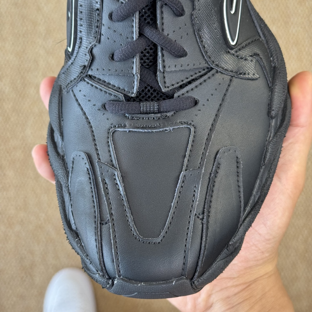 福利特价GT版 巴黎世家16代 Monday 黑色Balenciaga Monday 巴黎世家牛皮革圆头